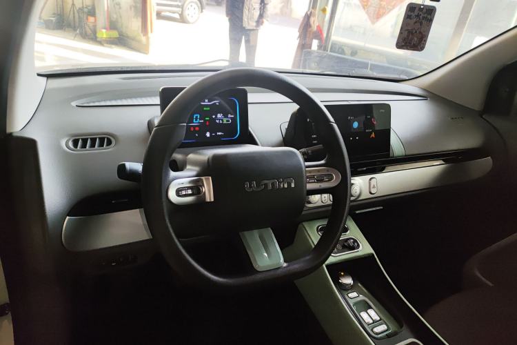 Used CHANGAN NEVO Lumin 2023 205km Xiangqin Version Center Console