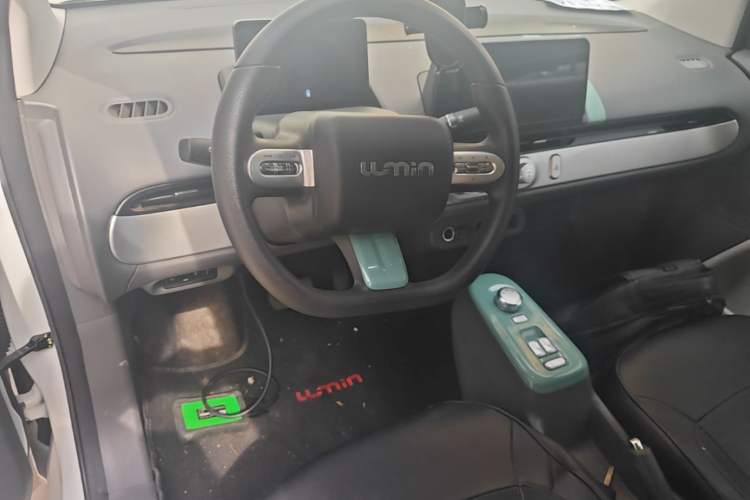 Used CHANGAN NEVO Lumin 2023 301km Honey Dew Edition Center Console