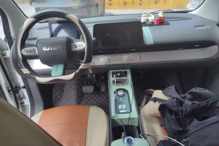 Used CHANGAN NEVO Lumin 2023 301km Honey Dew Edition Center Console