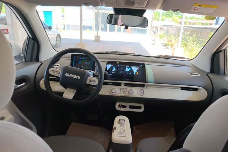 Used CHANGAN NEVO Lumin 2023 205km Xiangqin Version Center Console