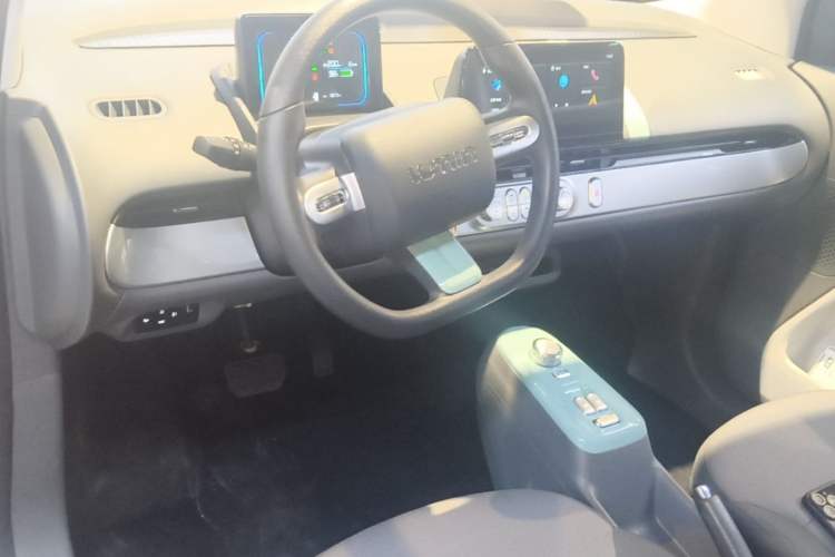 Used CHANGAN NEVO Lumin 2023 205km Xiangqin Version Center Console