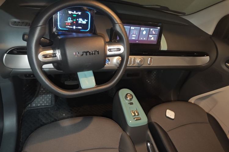 Used CHANGAN NEVO Lumin 2023 205km Xiangqin Version Center Console