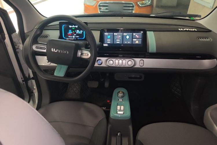 Used CHANGAN NEVO Lumin 2023 301km Honey Dew Edition Center Console