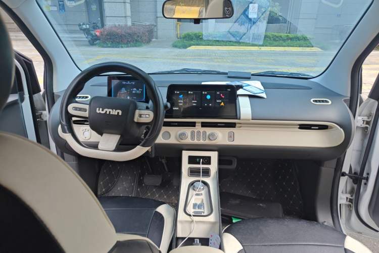 Used CHANGAN NEVO Lumin 2023 205km Xiangqin Version Center Console
