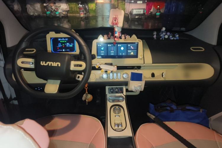 Used CHANGAN NEVO Lumin 2023 205km Xiangqin Version Center Console