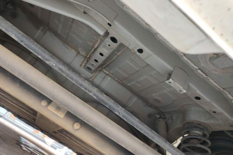 Used CHANGAN NEVO Lumin 2023 205km Xiangqin Version Chassis Rear