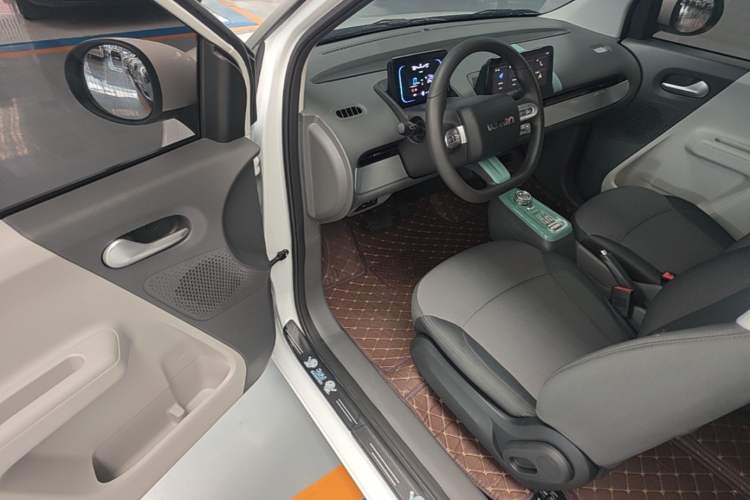 Used CHANGAN NEVO Lumin 2023 301km Honey Dew Edition Driver Seat