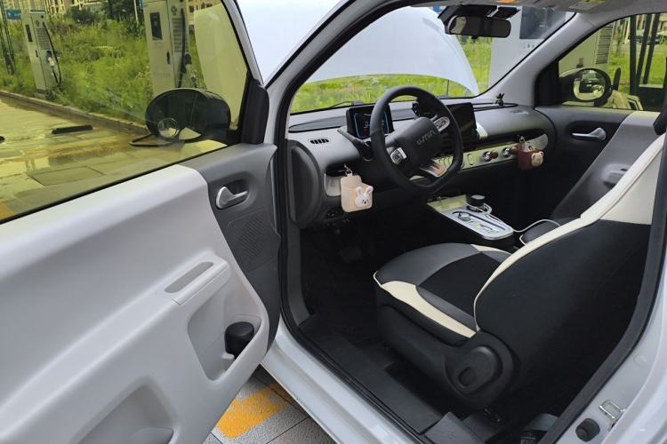 Used CHANGAN NEVO Lumin 2023 301km Honey Dew Edition Driver Seat