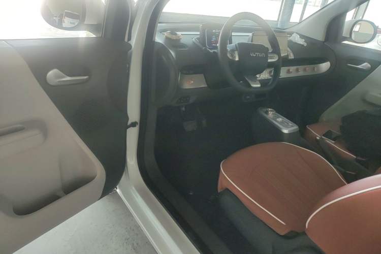 Used CHANGAN NEVO Lumin 2023 301km Honey Dew Edition Driver Seat