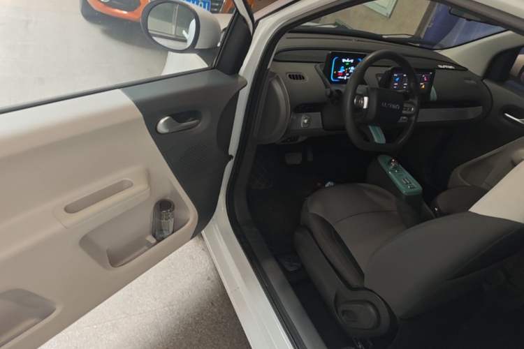 Used CHANGAN NEVO Lumin 2023 301km Honey Dew Edition Driver Seat