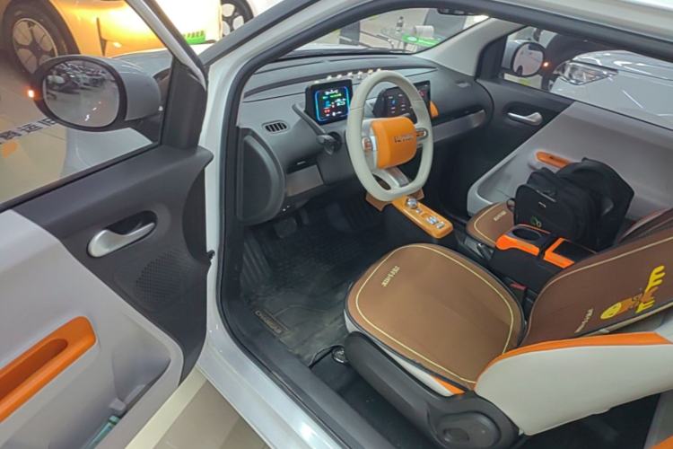 Used CHANGAN NEVO Lumin 2023 301km Honey Dew Edition Driver Seat