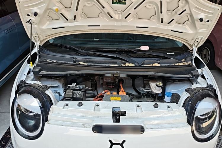 Used CHANGAN NEVO Lumin 2023 301km Honey Dew Edition Engine Bay