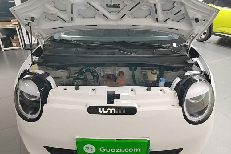 Used CHANGAN NEVO Lumin 2023 301km Honey Dew Edition Engine Bay