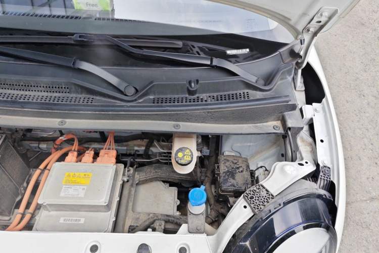 Used CHANGAN NEVO Lumin 2023 205km Xiangqin Version Engine Bay Left