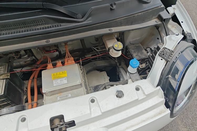 Used CHANGAN NEVO Lumin 2023 205km Xiangqin Version Engine Bay Left