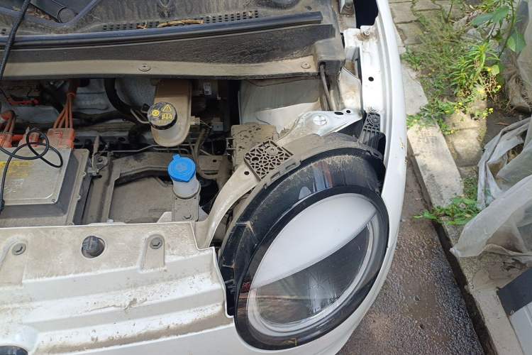 Used CHANGAN NEVO Lumin 2023 205km Xiangqin Version Engine Bay Left