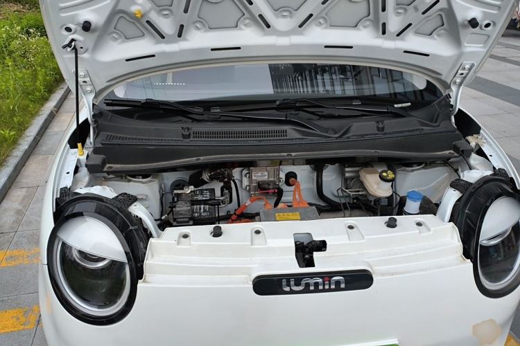 Used CHANGAN NEVO Lumin 2023 301km Honey Dew Edition Engine Bay