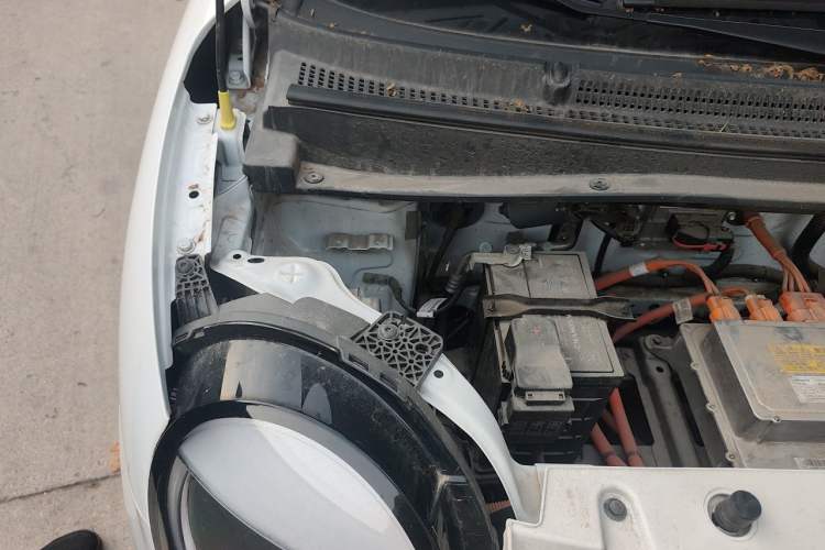 Used CHANGAN NEVO Lumin 2023 205km Xiangqin Version Engine Bay Right