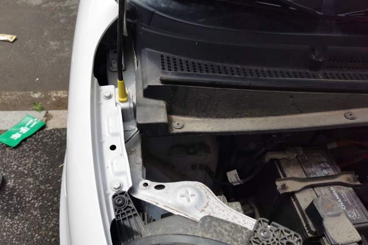 Used CHANGAN NEVO Lumin 2023 205km Xiangqin Version Engine Bay Right