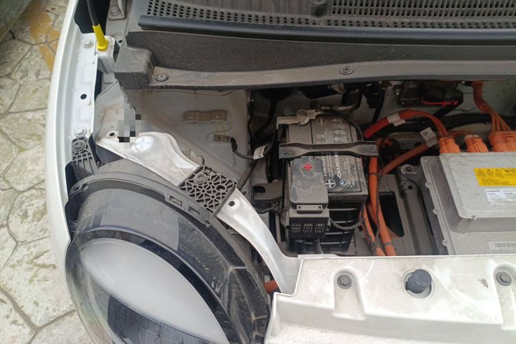 Used CHANGAN NEVO Lumin 2023 205km Xiangqin Version Engine Bay Right