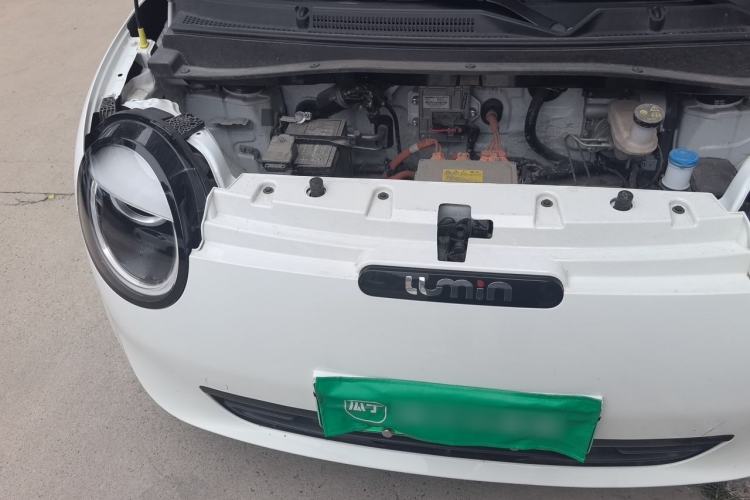 Used CHANGAN NEVO Lumin 2023 205km Xiangqin Version Engine Bay Right