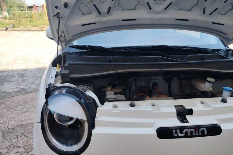 Used CHANGAN NEVO Lumin 2023 205km Xiangqin Version Engine Bay Right