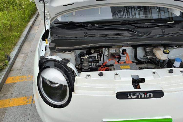 Used CHANGAN NEVO Lumin 2023 301km Honey Dew Edition Engine Bay Right