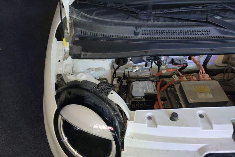 Used CHANGAN NEVO Lumin 2023 205km Xiangqin Version Engine Bay Right