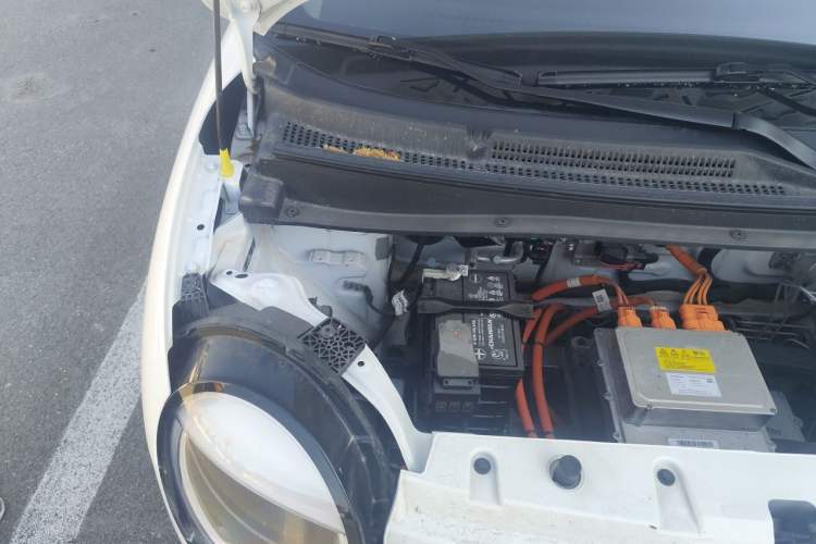 Used CHANGAN NEVO Lumin 2023 205km Xiangqin Version Engine Bay Right