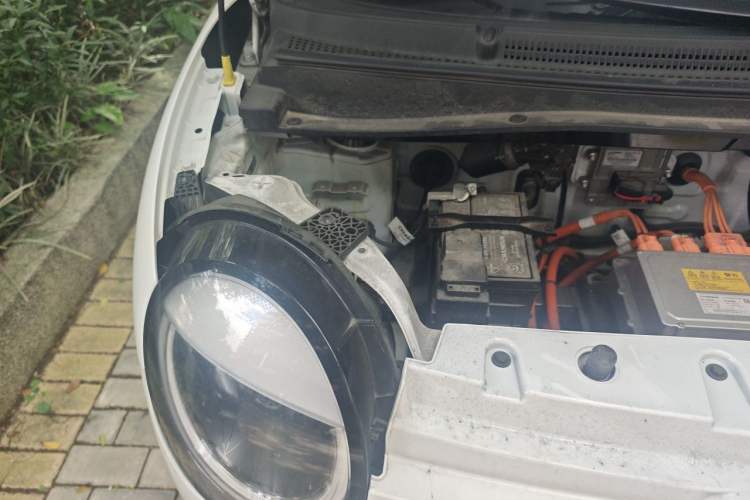 Used CHANGAN NEVO Lumin 2023 205km Xiangqin Version Engine Bay Right
