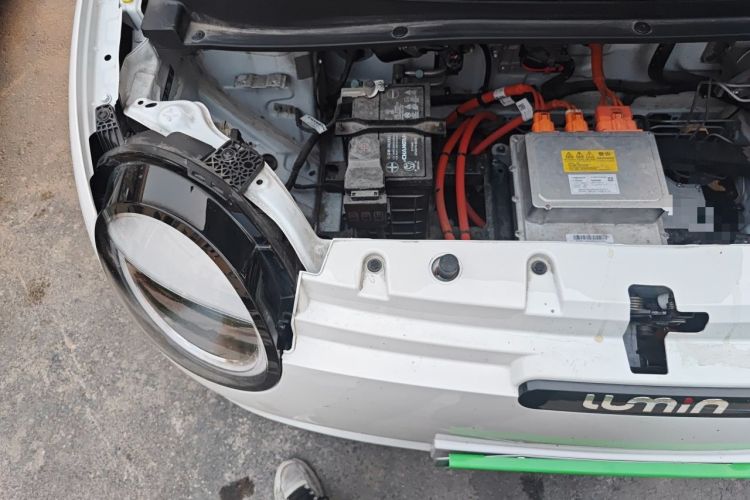Used CHANGAN NEVO Lumin 2023 205km Xiangqin Version Engine Bay Right