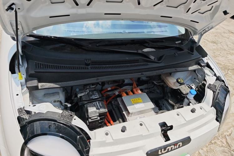 Used CHANGAN NEVO Lumin 2023 301km Honey Dew Edition Engine Bay