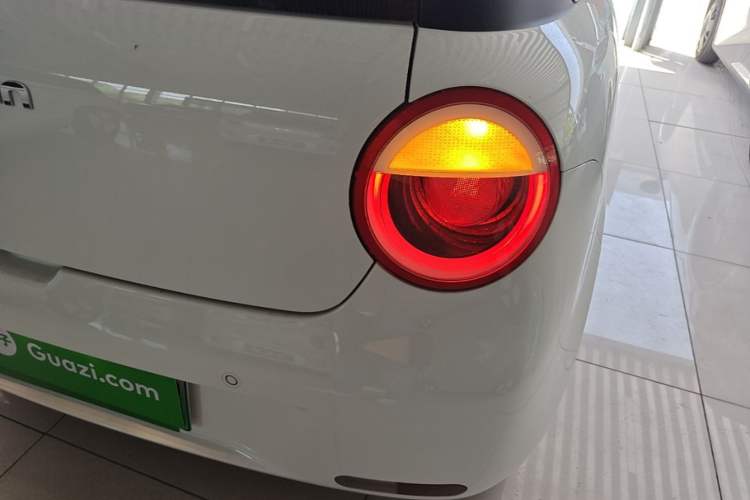 Used CHANGAN NEVO Lumin 2023 205km Xiangqin Version Exterior 3