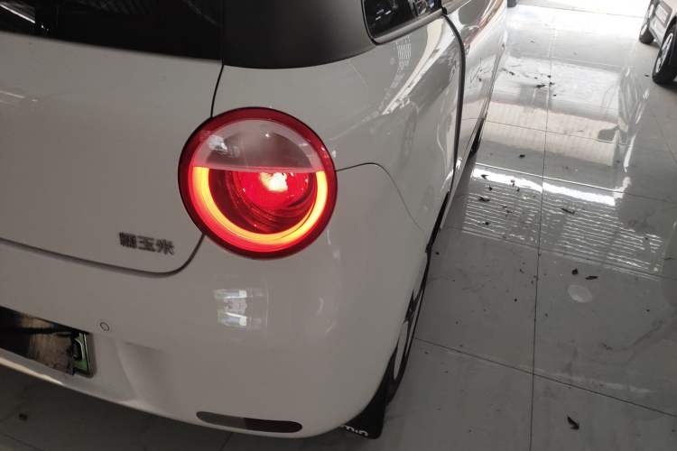Used CHANGAN NEVO Lumin 2023 301km Honey Dew Edition Exterior 3