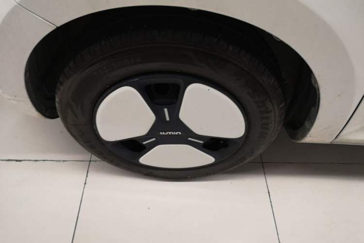 Used CHANGAN NEVO Lumin 2023 301km Honey Dew Edition Exterior 4