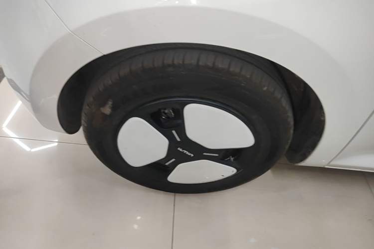 Used CHANGAN NEVO Lumin 2023 205km Xiangqin Version Exterior 4