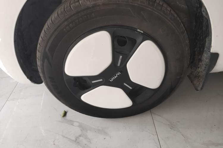 Used CHANGAN NEVO Lumin 2023 301km Honey Dew Edition Exterior 4