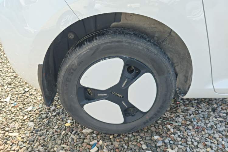 Used CHANGAN NEVO Lumin 2023 205km Xiangqin Version Exterior 5