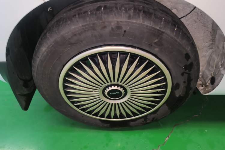 Used CHANGAN NEVO Lumin 2023 205km Xiangqin Version Exterior 5