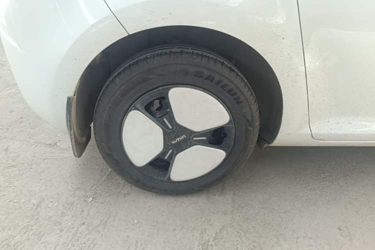 Used CHANGAN NEVO Lumin 2023 301km Honey Dew Edition Exterior 5