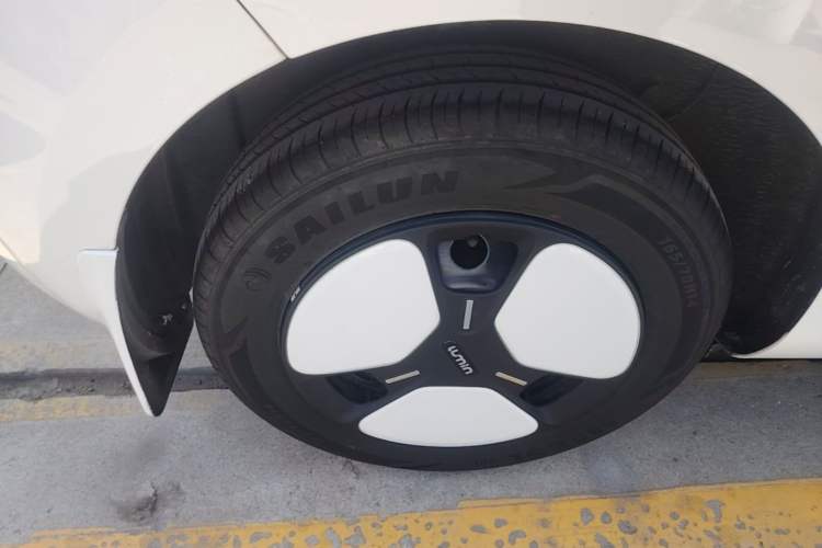 Used CHANGAN NEVO Lumin 2023 205km Xiangqin Version Exterior 5
