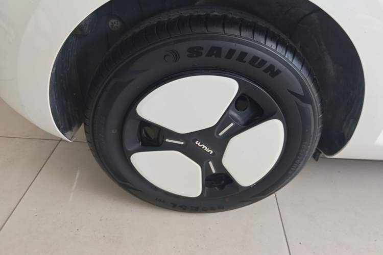 Used CHANGAN NEVO Lumin 2023 205km Xiangqin Version Exterior 5