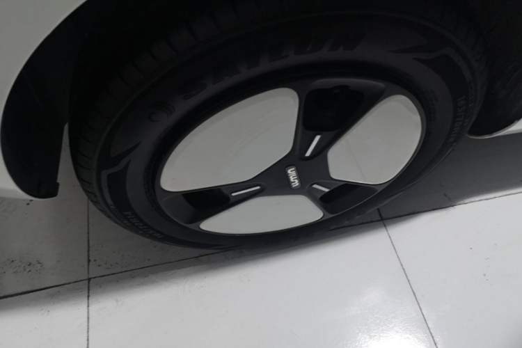 Used CHANGAN NEVO Lumin 2023 205km Xiangqin Version Exterior 5