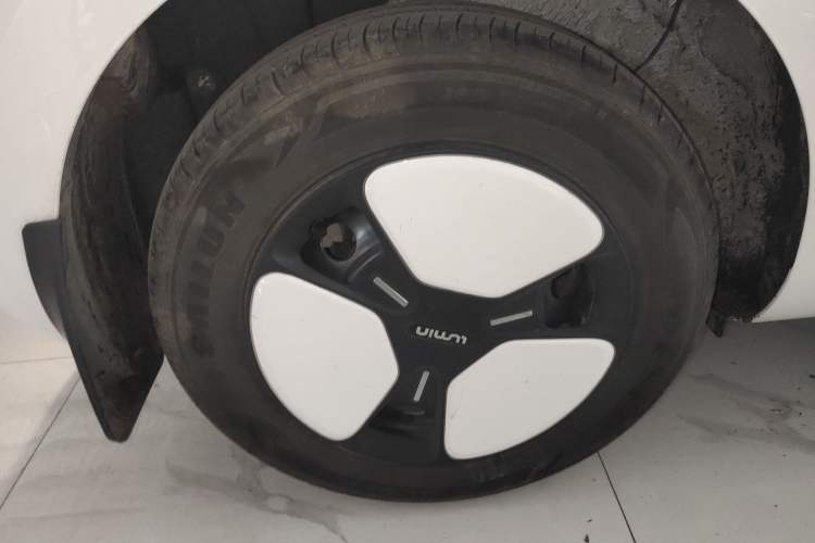 Used CHANGAN NEVO Lumin 2023 301km Honey Dew Edition Exterior 5