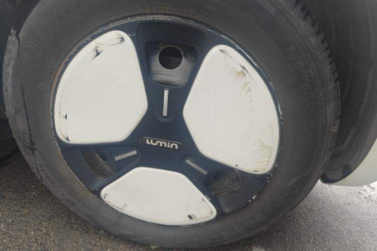 Used CHANGAN NEVO Lumin 2023 301km Honey Dew Edition Exterior 7