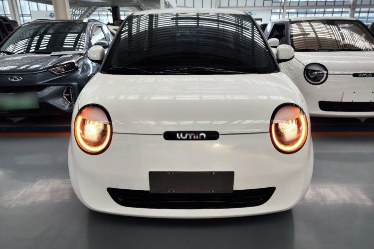 Used CHANGAN NEVO Lumin 2023 301km Honey Dew Edition Front