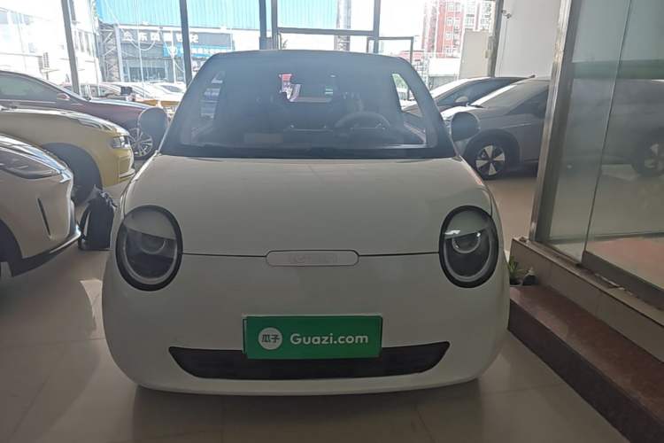 Used CHANGAN NEVO Lumin 2023 205km Xiangqin Version Front