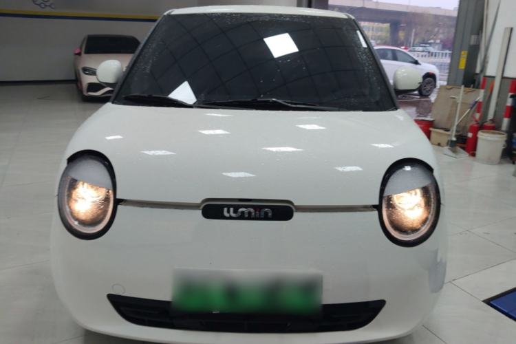 Used CHANGAN NEVO Lumin 2023 205km Xiangqin Version Front