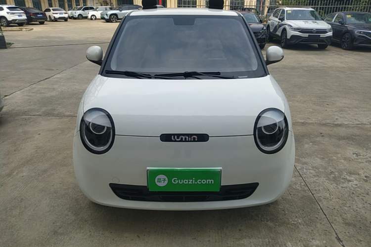 Used CHANGAN NEVO Lumin 2023 301km Honey Dew Edition Front