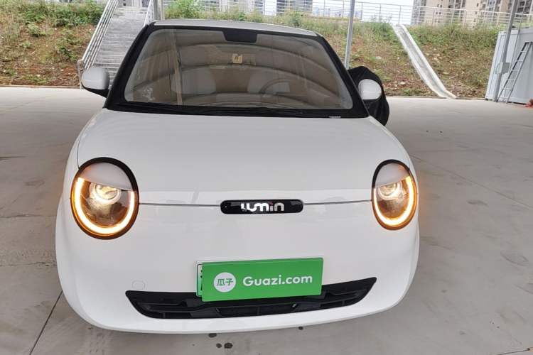 Used CHANGAN NEVO Lumin 2023 205km Xiangqin Version Front